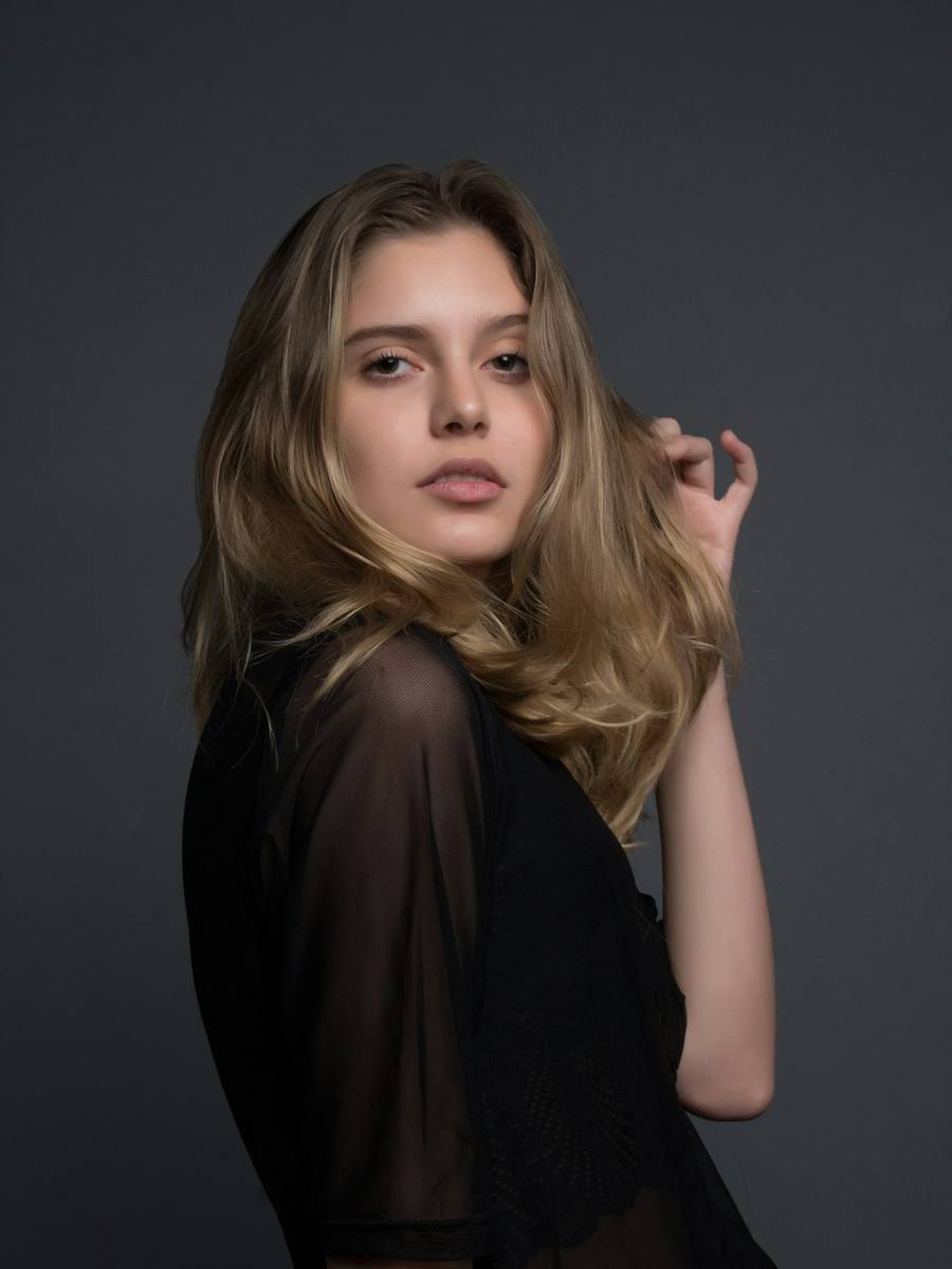 Efekt: lśniący, wielowymiarowy blond